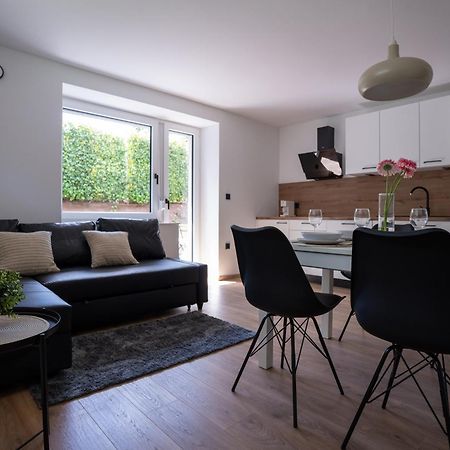 Residence Black&White Λιουμπλιάνα Εξωτερικό φωτογραφία
