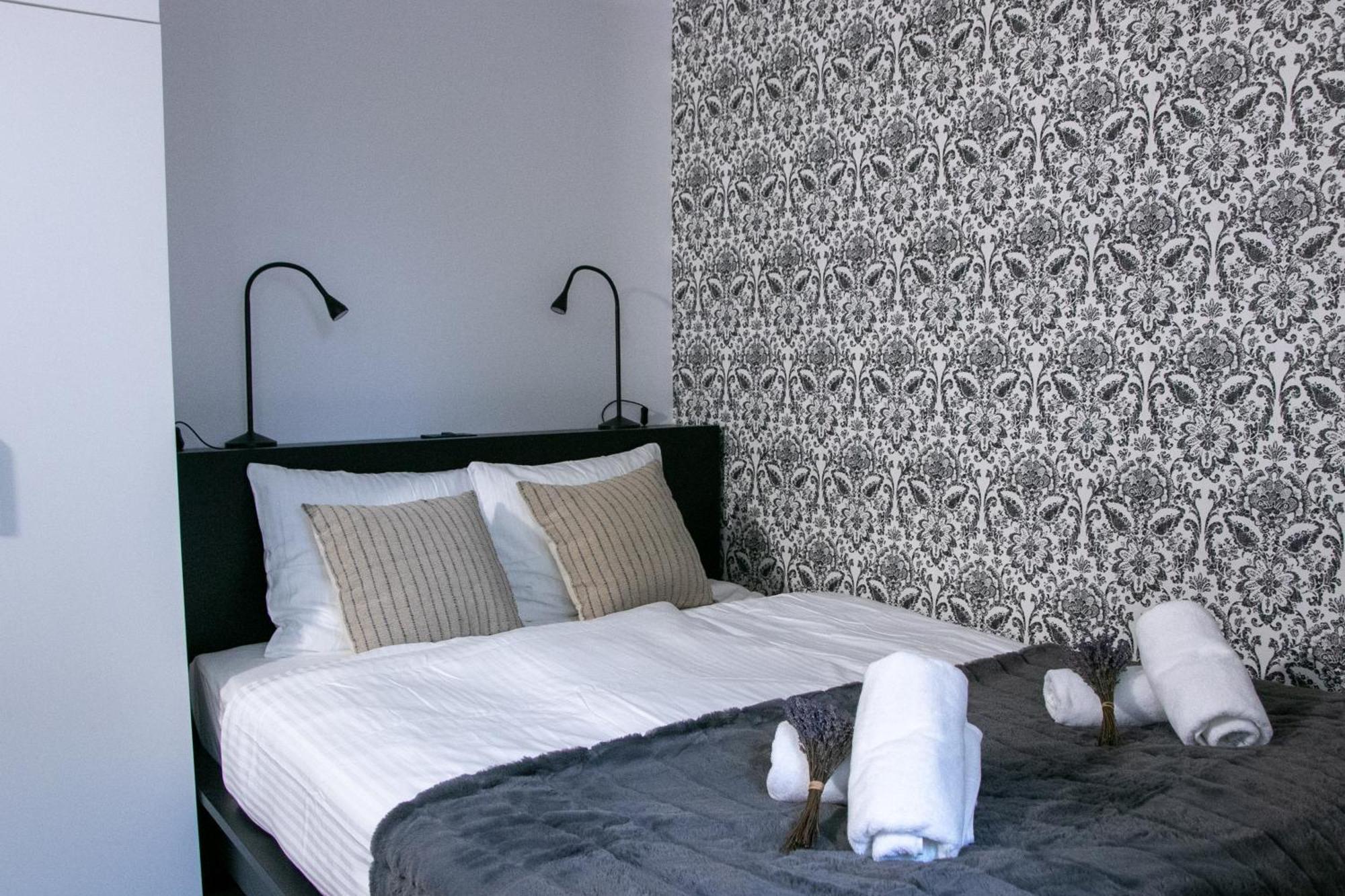 Residence Black&White Λιουμπλιάνα Εξωτερικό φωτογραφία